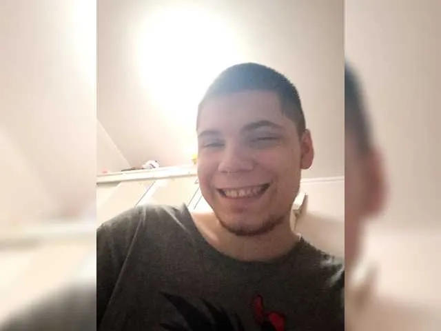 Gayman002's Thumb Image