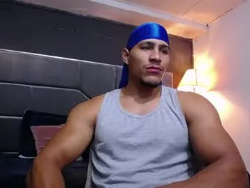 adam_fit19cm Image 7