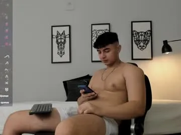 andrewlamar77's Thumb Image