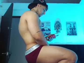 darius_phoenix Image 5