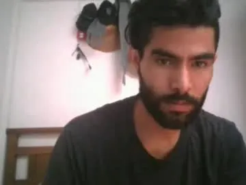 hideonbush051's Thumb Image