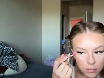 kenziesmithh Image 3