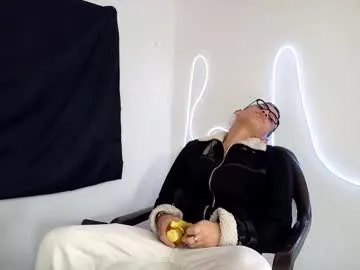 rey_masterhot's Thumb Image