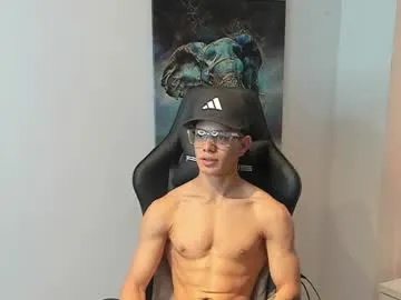 tony_petrov Image 19