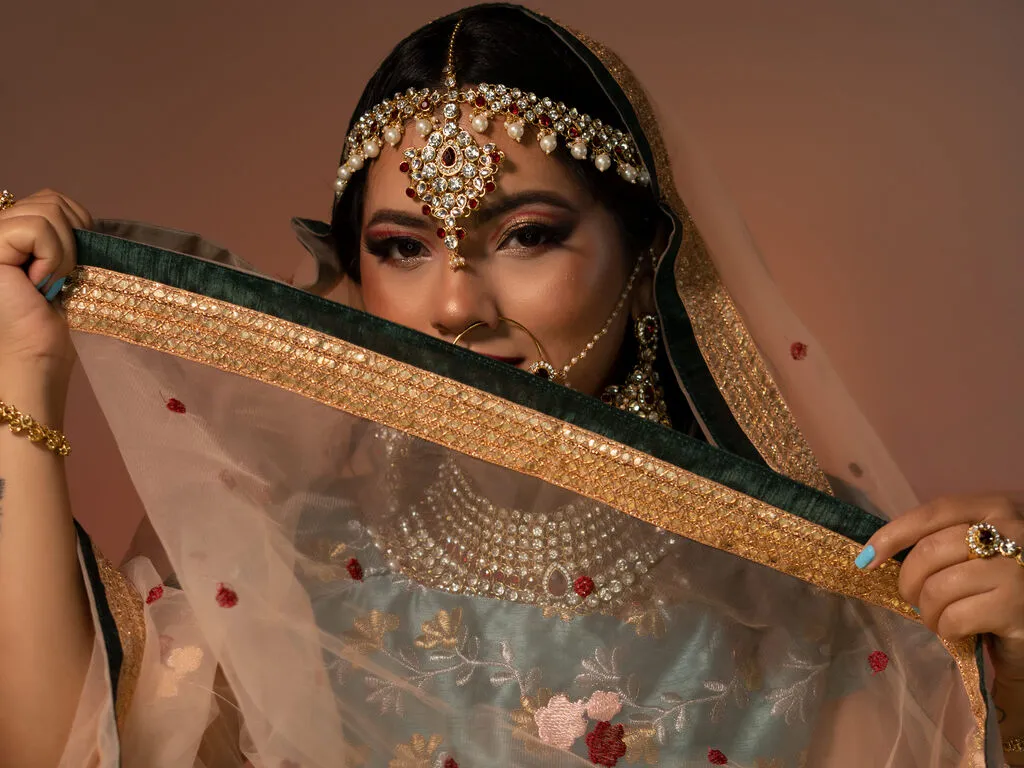 AnoukChopra's Thumb Image