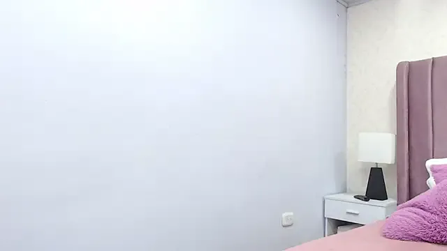 AriannaAdames's Thumb Image