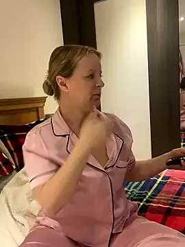 madamlillyrose Image 15