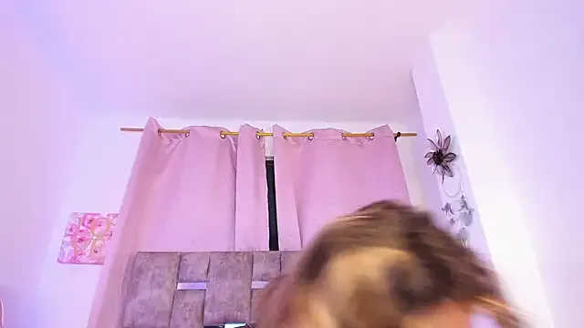 Mara_royal's Thumb Image