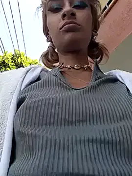 Rob_and_lizzy's Thumb Image