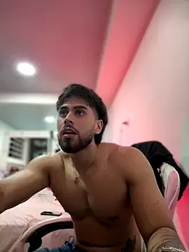 Tomas_Olivia Image 3