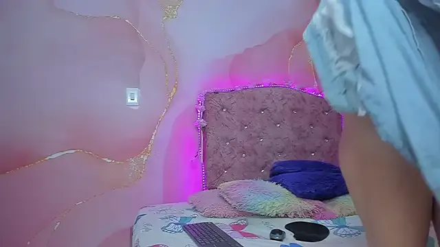 violet_taylor_ Image 18